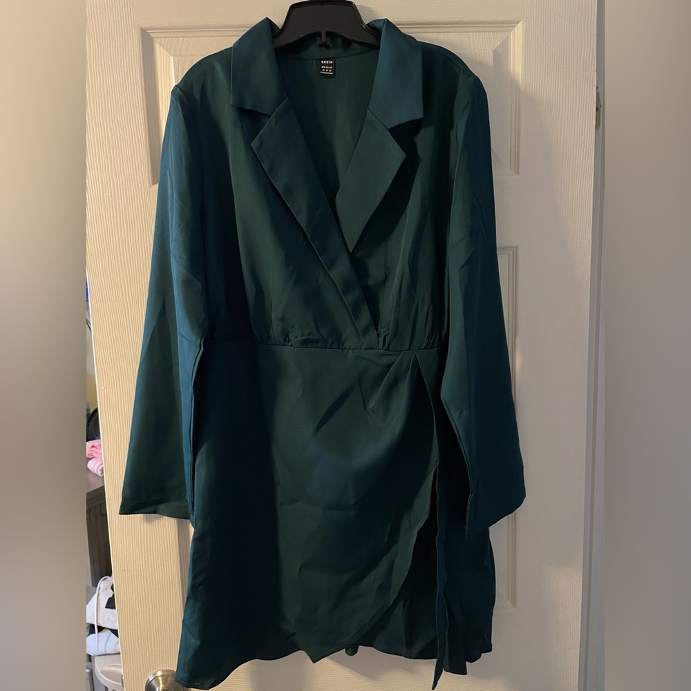 SHEIN DRESS - Picture 4 of 4
